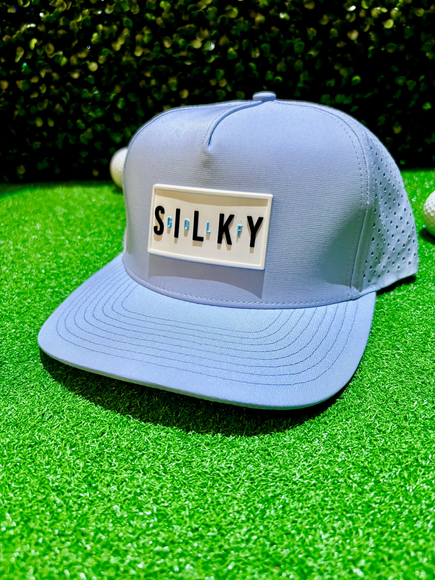 S I L K Y
